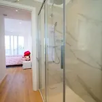 Nicolao Modern