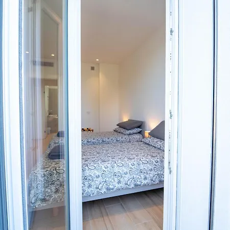 Nicolao Modern Apartamento