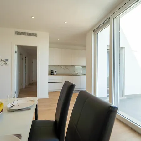 Nicolao Modern Apartamento *